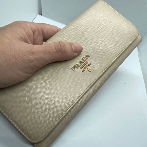 Authentic Prada Milano Beige Leather Long Designer Wallet - Picture 8 of 16